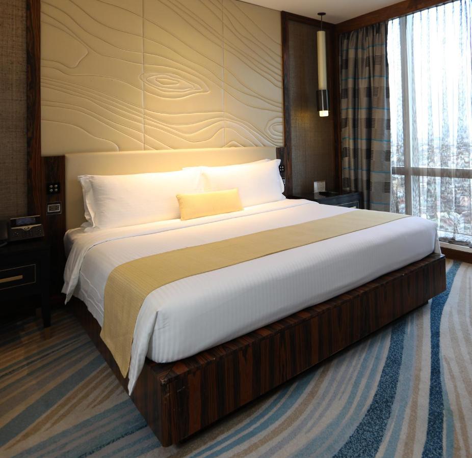 Winford Resort And Casino Манила Экстерьер фото