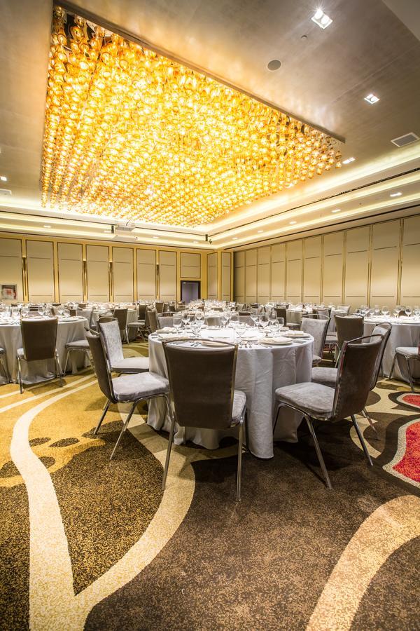 Winford Resort And Casino Манила Экстерьер фото