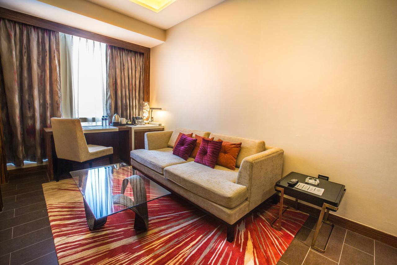 Winford Resort And Casino Манила Экстерьер фото